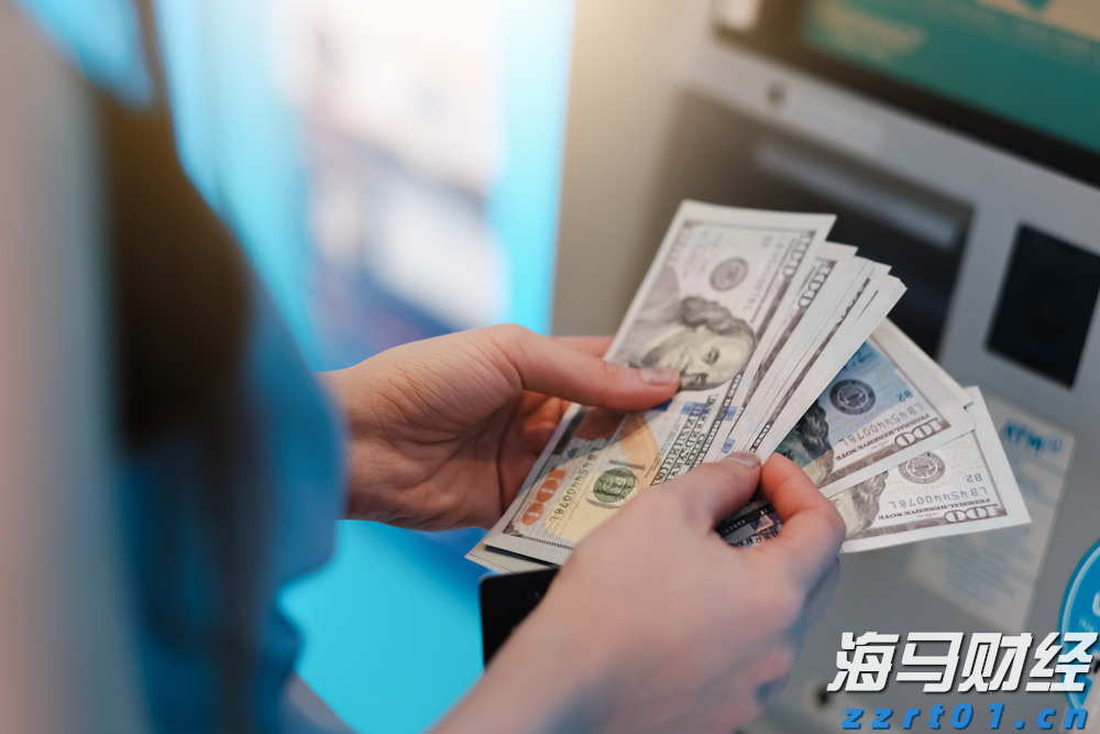报告称美消费者警惕价格上涨 美媒：关税恐将“偷走”圣诞节