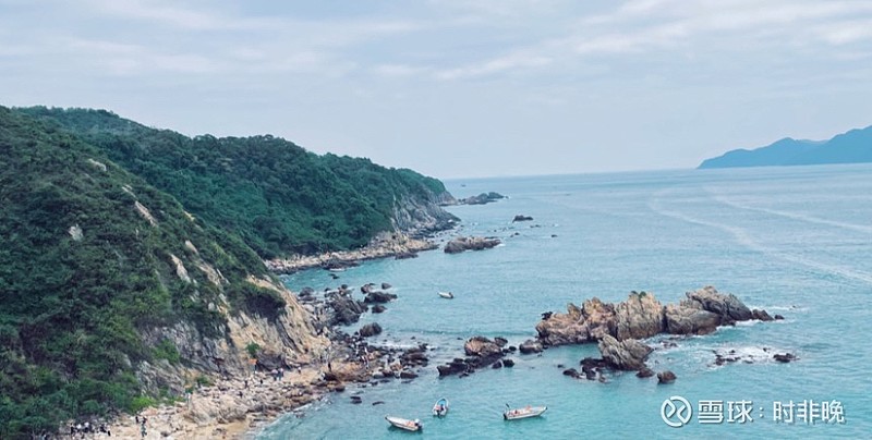 湛江海关在跨境电商渠道查获涉嫌侵犯商标权手提包49个