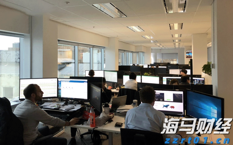 全国夏粮小麦收获进度过半